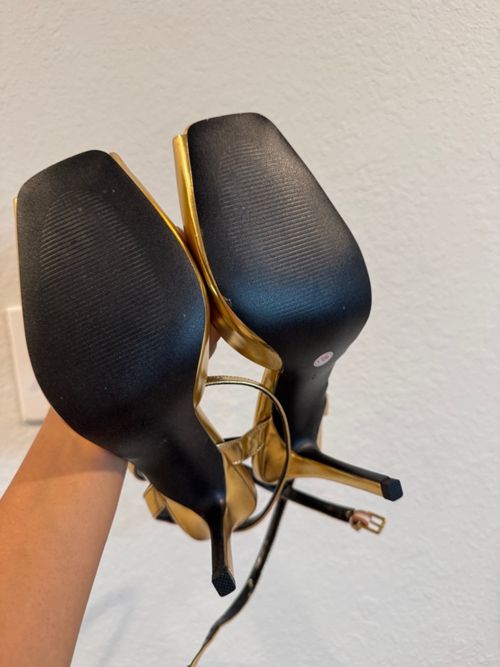 Gold Pumps - Picture 4 of 6